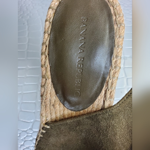 Banana Republic Sandals - Picture 3 of 7